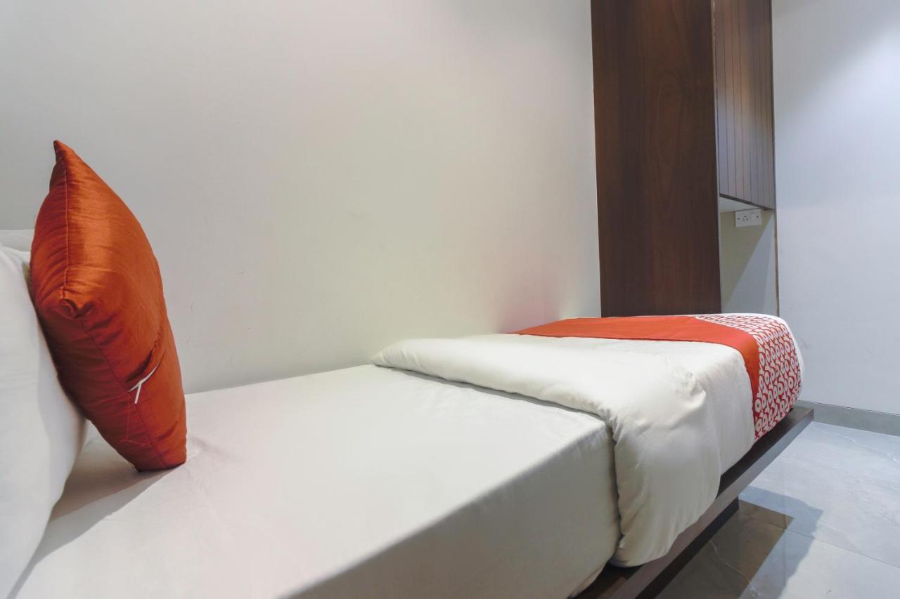 Hotel Flora Suites Bombay Esterno foto