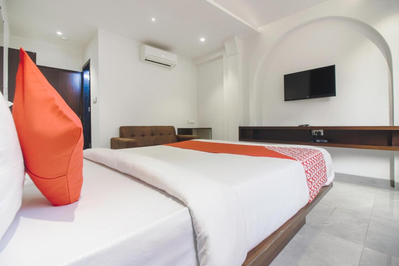 Hotel Flora Suites Bombay Esterno foto