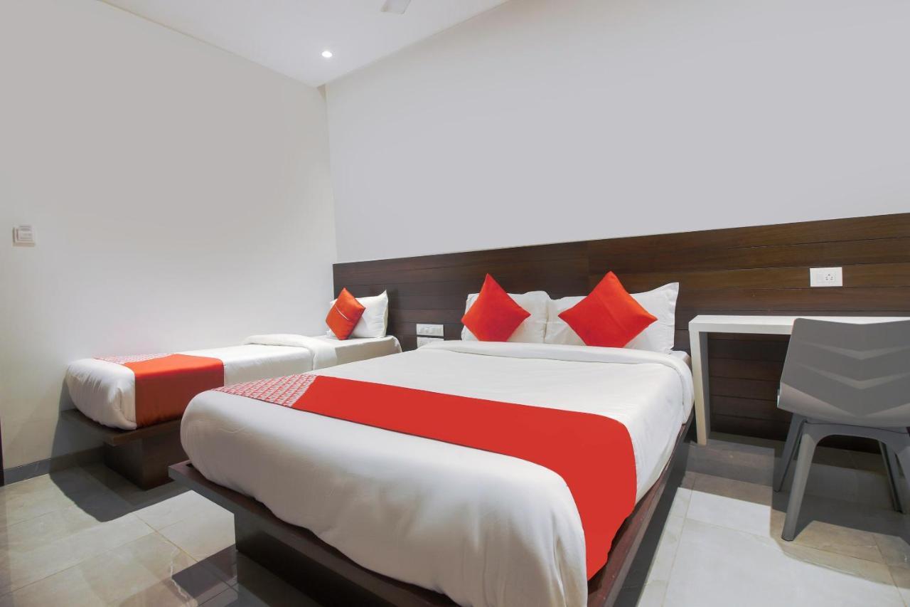 Hotel Flora Suites Bombay Esterno foto